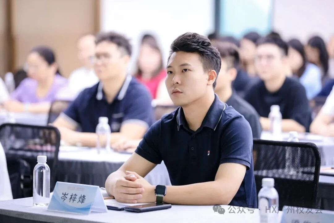 【校友优质资源】学航拍、考证找12级岑梓烽！低空经济风口已来，校友专享考证优惠+航拍合作机会！